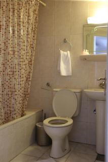 Holiday Suites Hotel & Beach Resort - 2