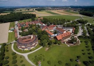Hotel am Haslinger Hof - Bad Füssing - 4