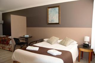 Civic Motor Inn - Cowra - 8