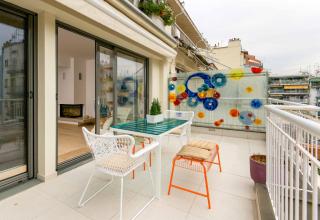 Stylish 3-Bedroom Apartment & Terrace - Tessalónica - 7