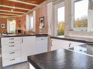 Lovely Home In Vejers Strand With Sauna - Vejers Strand - 4