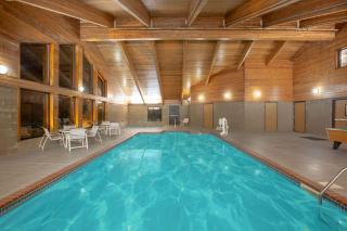 AmericInn by Wyndham Coralville - 7