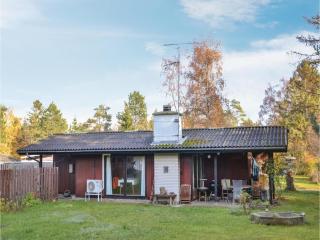 Two-Bedroom Holiday Home In Grasted - Græsted - 1
