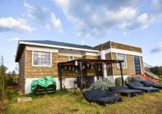 Ole Munyak-4 bed house on the hill - 5