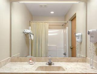 Super 8 by Wyndham Pascagoula - Pascagoula - 3