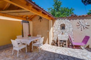 Mediterranes Ferienhaus m. Terrasse - Veli Lošinj - 7