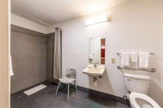 Motel 6-San Antonio, TX - South WW White Rd - San Antonio - 1
