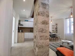 Nestor&Jeeves - HOUSE OF CARDS - Central - Very close sea - Nizza - 6