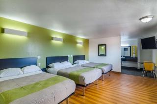 Motel 6-Childress, TX - 5