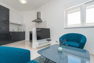 Merima 1 luxury ap with a pool - Novalja - 4
