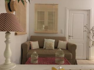 Lisbon Cozy House w/Garden and Pool - Valejas - 1