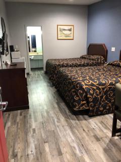 Delux Inn Cleburne - 2