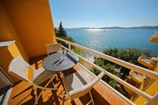 CAISA Classic Beachfront Apartment - Zadar - 4
