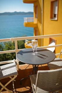 CAISA Classic Beachfront Apartment - Zadar - 3