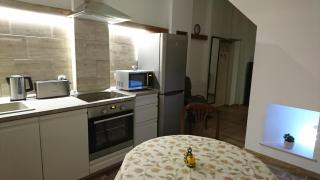 Kisfaludy Sándor Apartman - Győr - 9