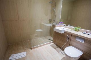 Bigland Hotel & Convention Sentul - 2