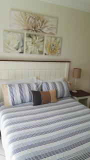 27 & 28 Neptune Terrace - Jeffreysbaai - 7
