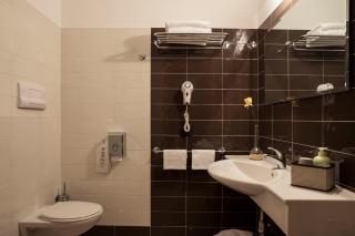 Manhattan Village Hotel - Sulmona - 5