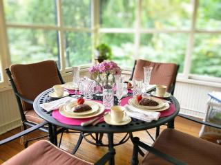 Pinecrest Bed & Breakfast - Asheville - 2