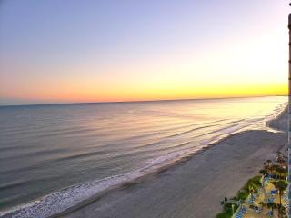 New Modern, Direct Oceanfront, Boardwalk, Views! - Myrtle Beach - 2