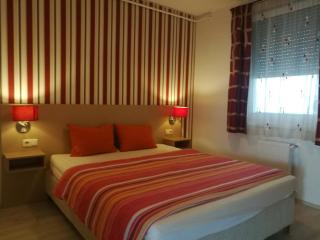 Noémi Wellness Apartman - Siófok - 4