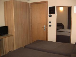 Hotel Corallo Rimini - 8