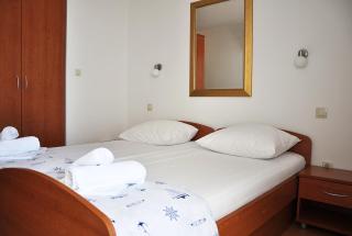 Sunrise Apartments and Studio Apartments - Lokva Rogoznica - 1