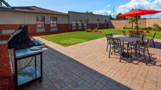 Best Western Plus Bowmanville - Bowmanville - 2