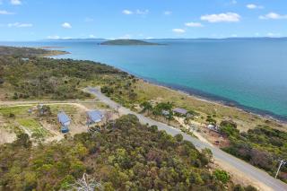 Chill Tasmania - White Beach - 2