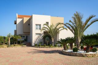 Evergreen Seaside Villa with private pool - 1