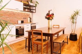 Auckland City Spacious Loft - 4 Bedrooms & 2 Free Car Parks - 2