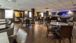 Best Western Premier NYC Gateway Hotel - North Bergen - 9