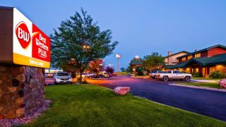 Best Western Plus Sidney Lodge - 2