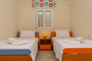 Irida Holiday Home - 1