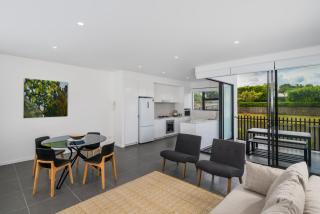 Oxford Steps - Executive 2BR Bulimba Apartment Across from the Park on Oxford St - Brisbane - 9