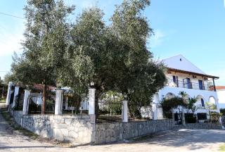 Athina Apartments - Káto Korakiána - 7