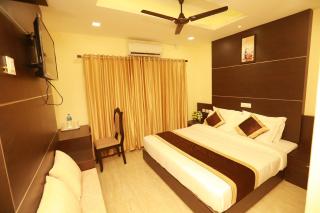 The Crescent Suites - Ernakulam - 7