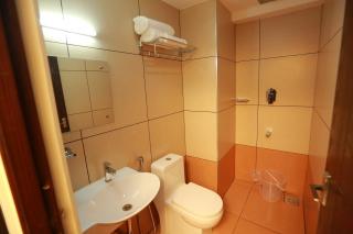 The Crescent Suites - Ernakulam - 3