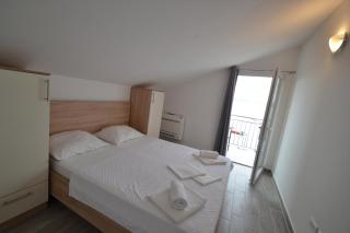 Apartments Tota - Starigrad-Paklenica - 4