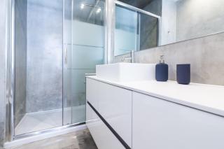 ON Apartments - Violin - 2