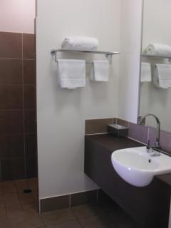 Injune Motor Inn - 2