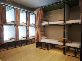 PINX'S HOSTEL - Jakarta - 6