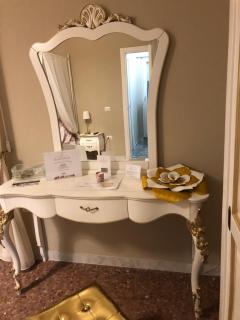 B&B Baronia Luxury Rooms - Castel Baronia - 7