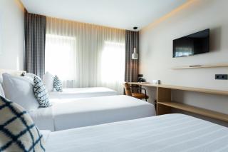 Urban Lodge Hotel - 7
