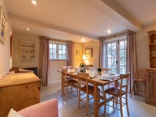 Church Cottage - Burford - 1