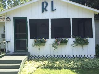 Rock Ledge Motel - Alexandria Bay - 4