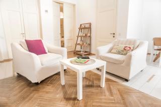 Tbilisi center 2 BD 80sq with Balcony and High ceiling - Tiflis - 9