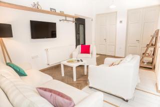 Tbilisi center 2 BD 80sq with Balcony and High ceiling - Tiflis - 8