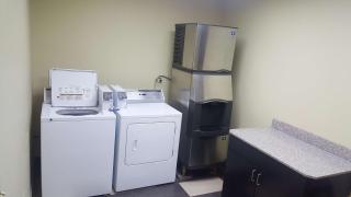 Red Lion Inn & Suites Blue Springs - Blue Springs - 2