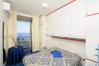 LA TERRAZZA SUL MARE - 3